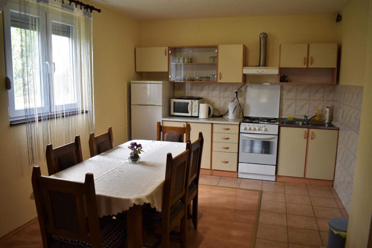 Apartments Sabljak Rakovica Exterior photo