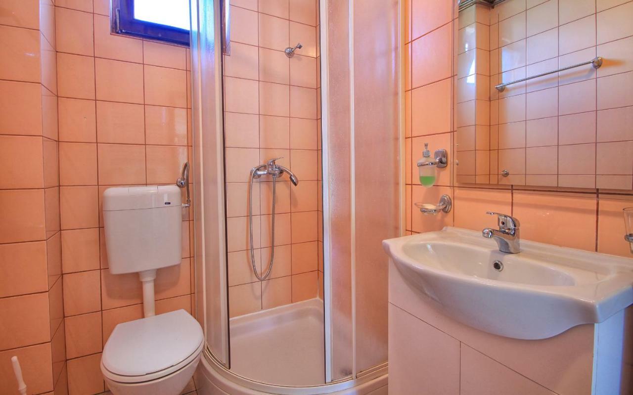 Apartments Sabljak Rakovica Exterior photo